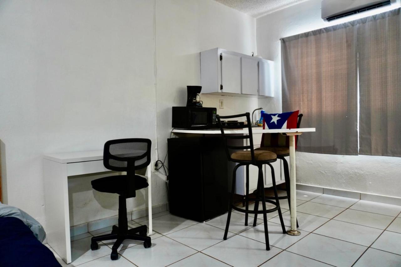 All You Need Studios Walking Distance To Beach Isla Verde 圣胡安 外观 照片