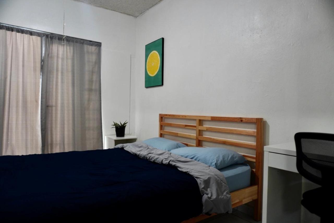 All You Need Studios Walking Distance To Beach Isla Verde 圣胡安 外观 照片